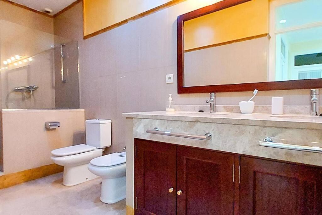 Apartamento Suite Alameda De Hercules Sevilla Exteriör bild