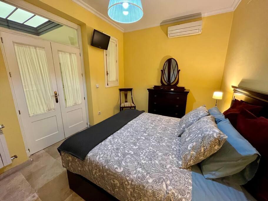 Apartamento Suite Alameda De Hercules Sevilla Exteriör bild