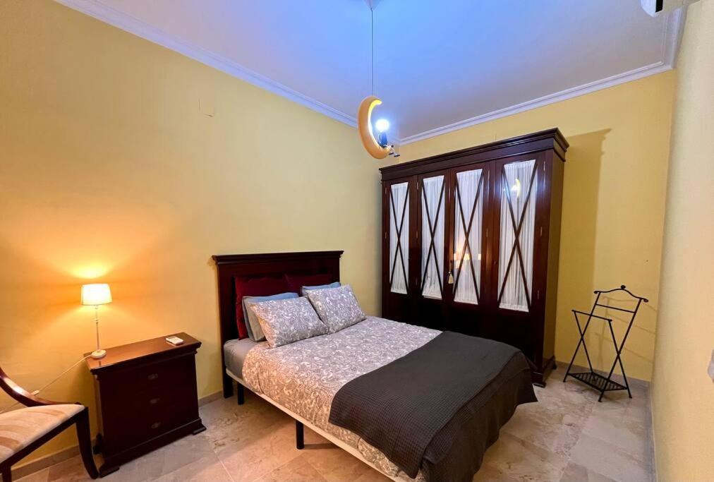Apartamento Suite Alameda De Hercules Sevilla Exteriör bild